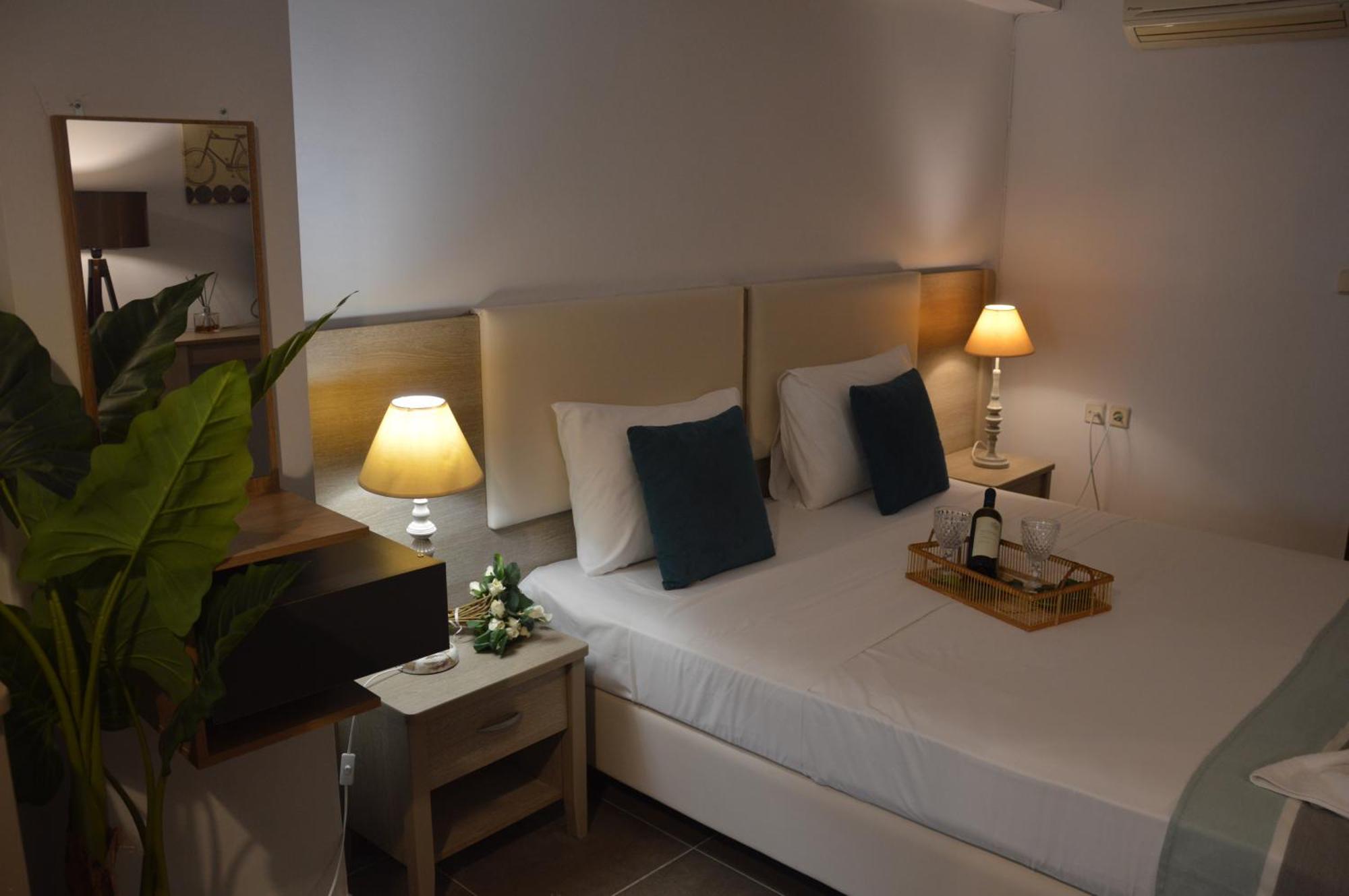 Aqua Mare Sea Side Aparthotel Nea Kallikrateia