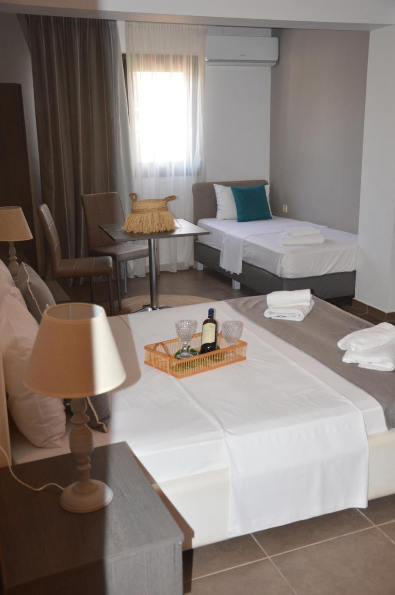 Aqua Mare Sea Side Aparthotel 3*